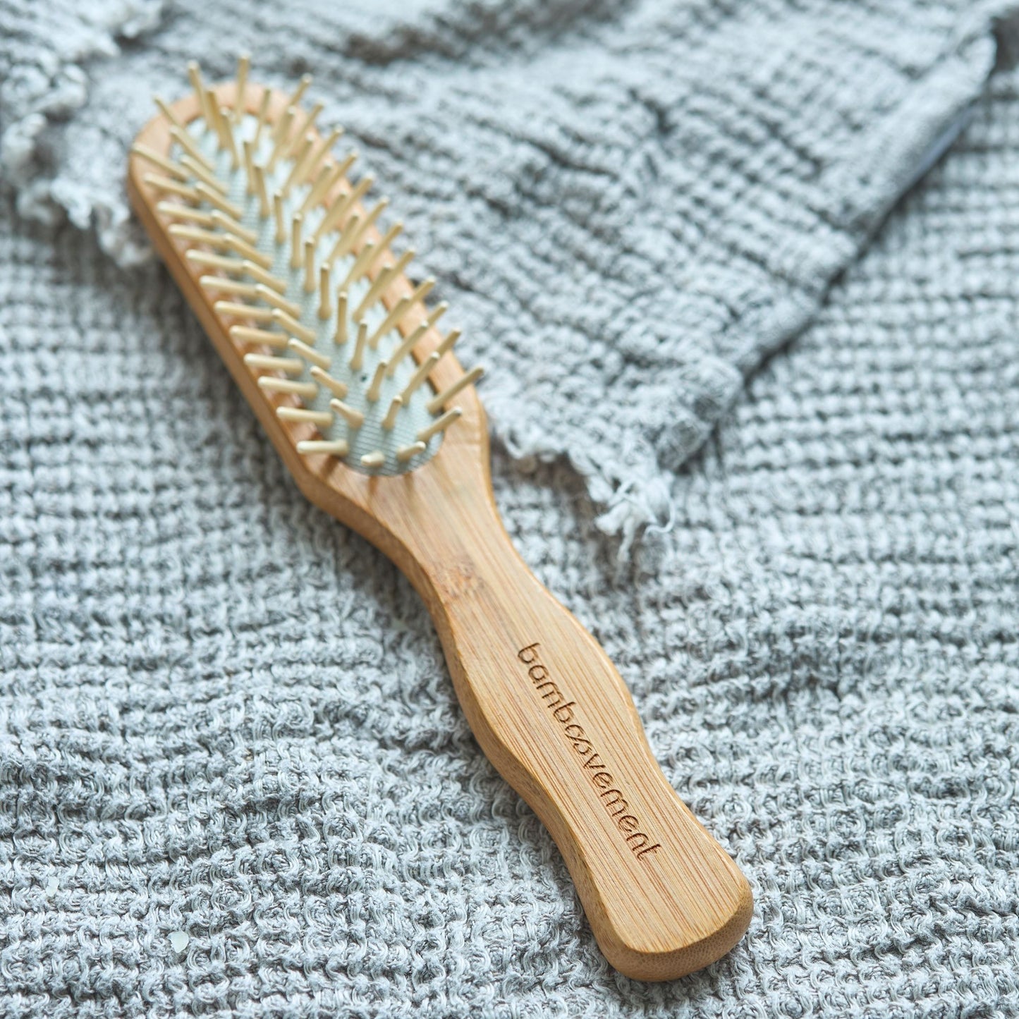 Hårbørste i bambus - smal - detangling