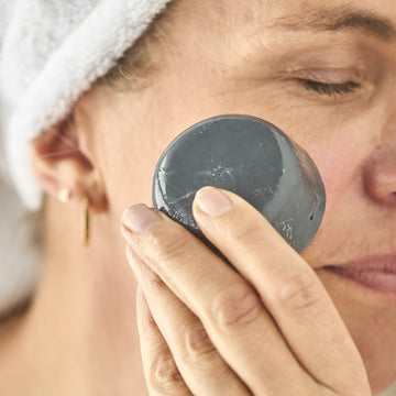 Ansigtsrens med Aktivt kul