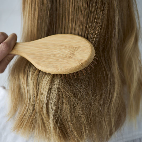 Hårbørste i bambus - bred