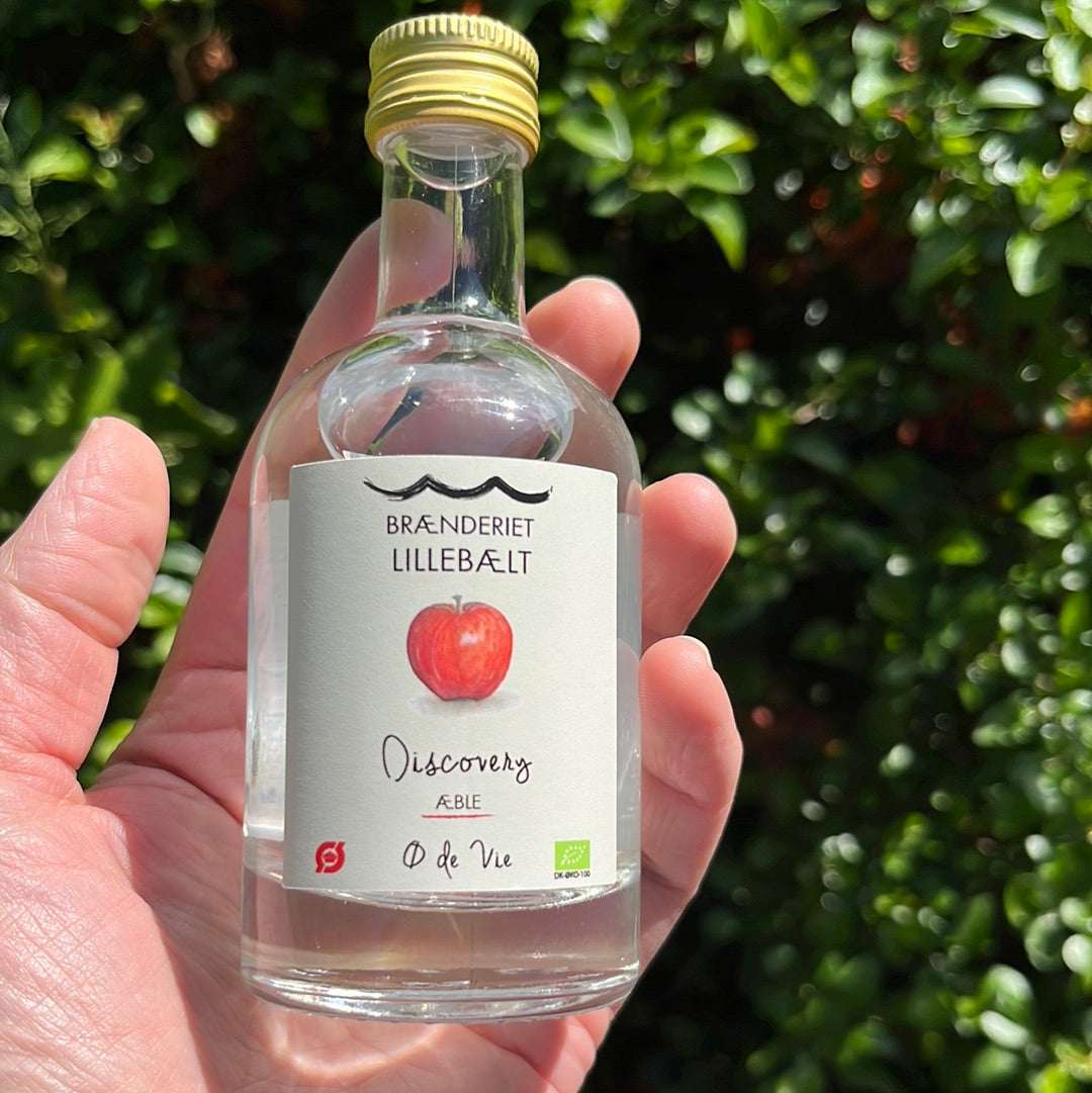 Økologisk frugt brændevin på Discovery æbler 100 ml, fra Brænderiet Lillebælt